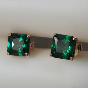 NEW Emerald Square Stone 925 Sterling Silver Rosegold Stud Earrings Retails 55
